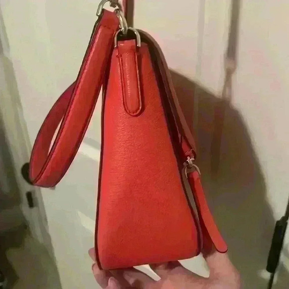 Kate Spade Bright Coral Pink Flap Crossbody like new condition pebbled leather - Picture 5 of 13